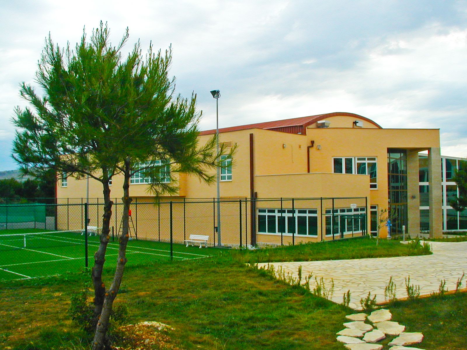 Korporativni eventi i team building u Marini Frapa: Savršena destinacija za poslovna okupljanja